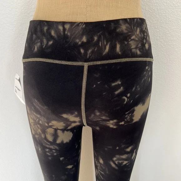 Good American Tie Dye Seamless High Waist Leggings Size 3/4 - Picture 6 of 7